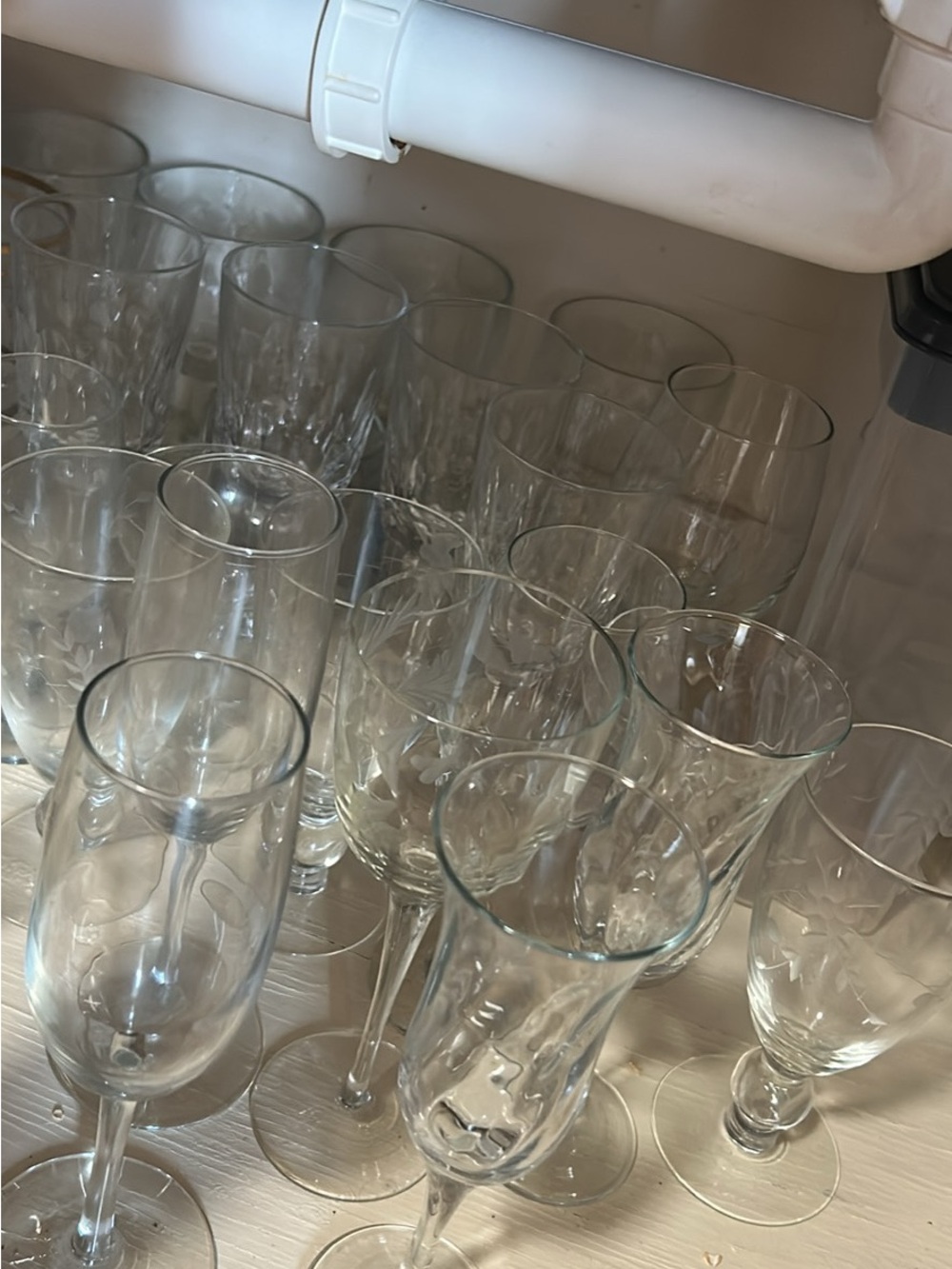 Clear Stemware Wine Glasses - Set of 10 Elegant Clear Glass